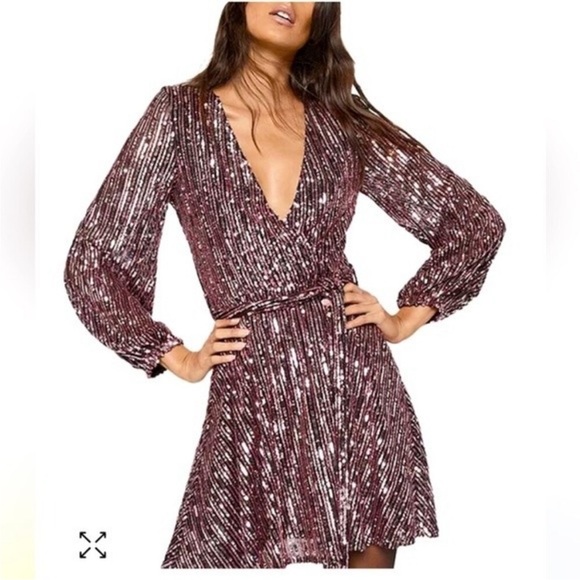 BARDOT Stripe Sequin Bellissa Dress in Multi Pink S NWOT Holiday Cocktail Semi - Picture 2 of 8